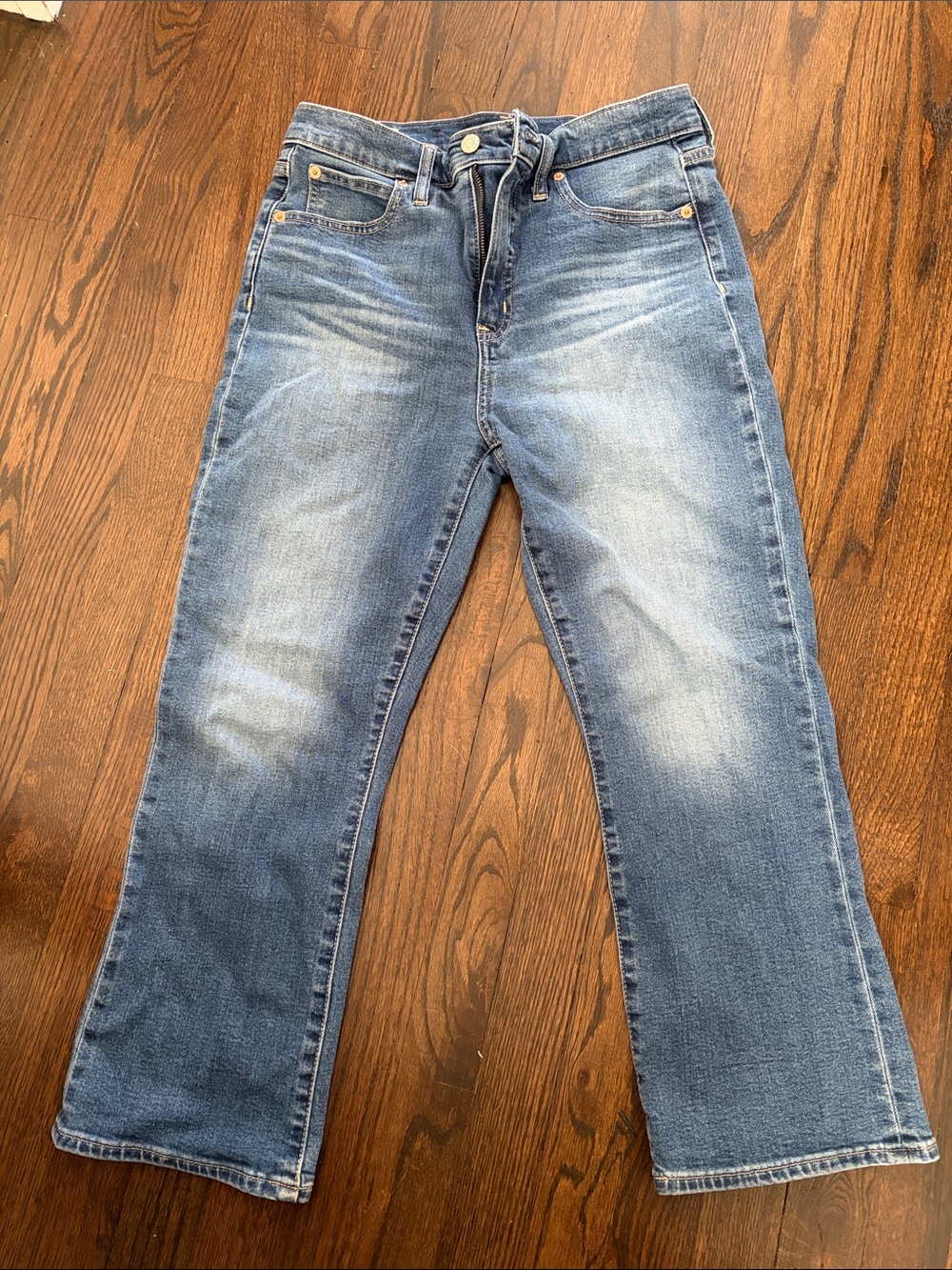 Gap High Rise Kick Fit Jeans Medium Wash Size 29/8 Short